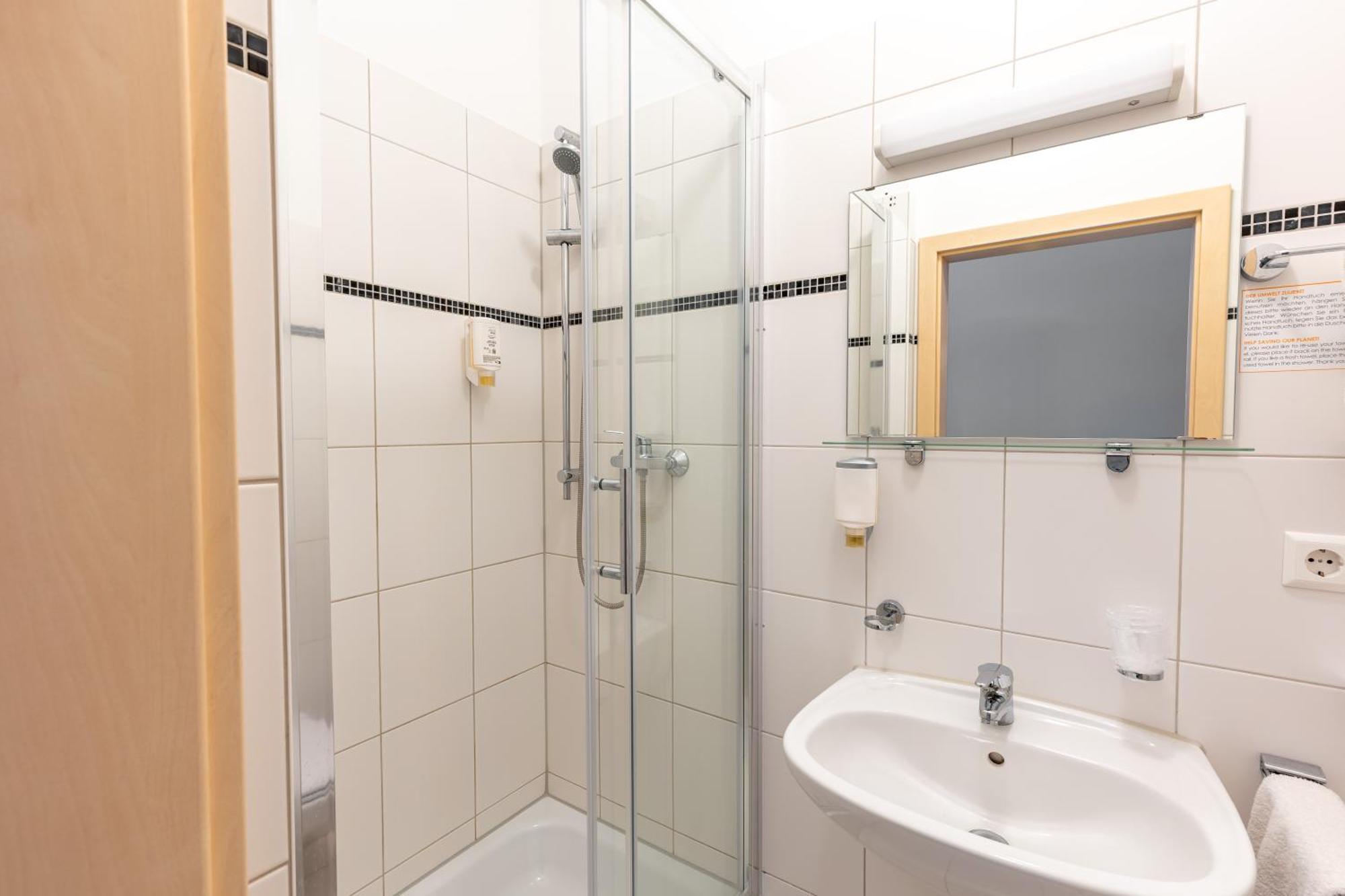 Orange Hotel Und Apartments Neu-Ulm Eksteriør billede